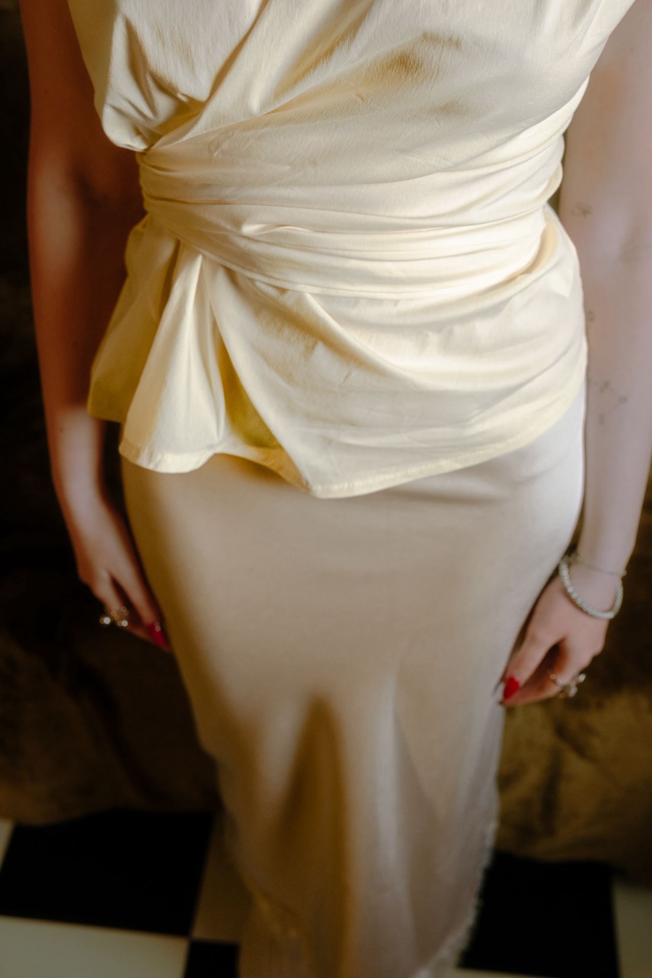 Cream silk wrap detail